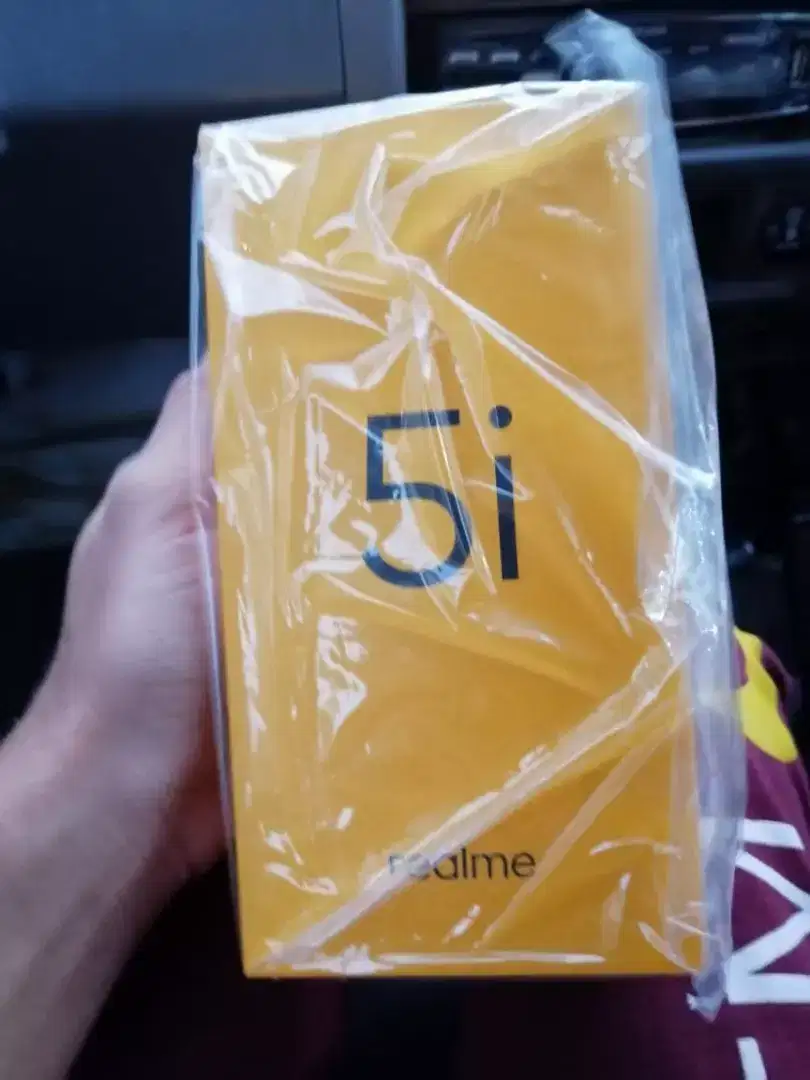 Realme5i mobile for sale