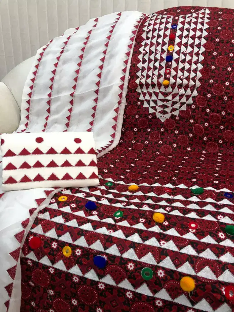 3pic suiet lawn for sale in khanewal
