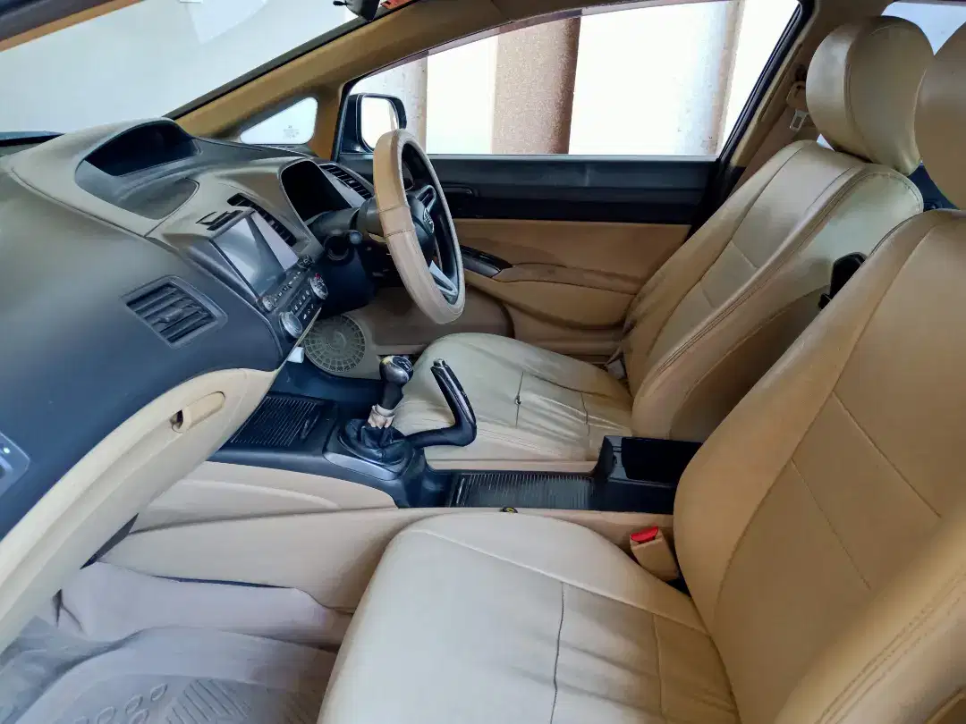 Honda civic 2011 Black Total genuine