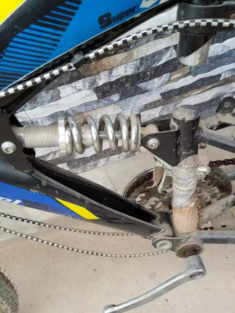 I am selling my Sony cycle with warranty