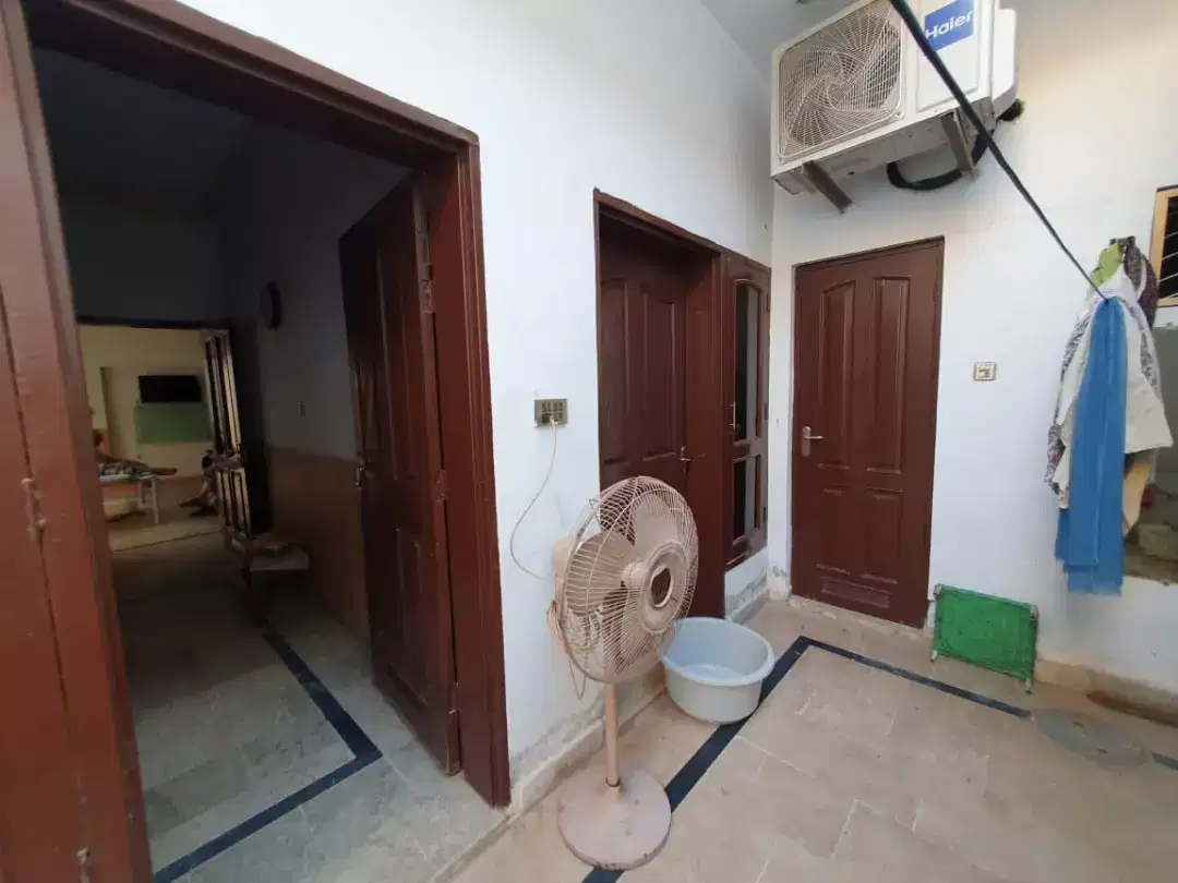 3 Bds - 3 Ba - 10 Marla House for sale in Hakimabad khanewal