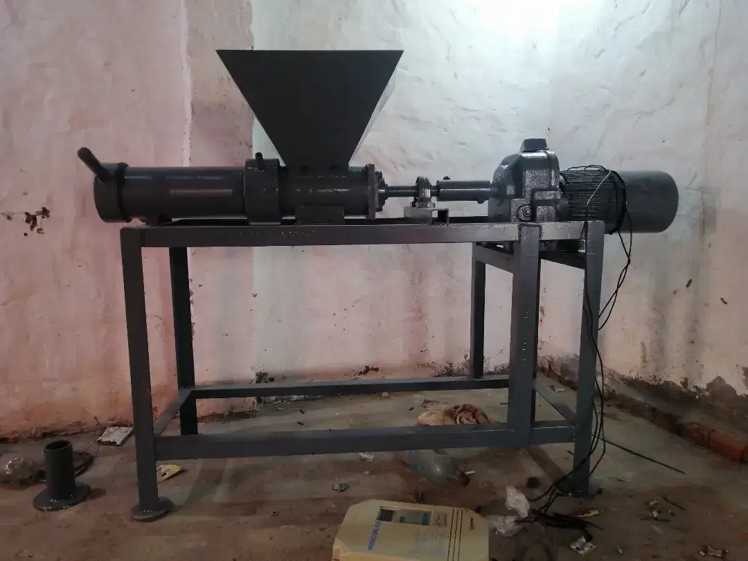 SMALL SOAP FACTORY  FOR SALE IN KHANEWAL