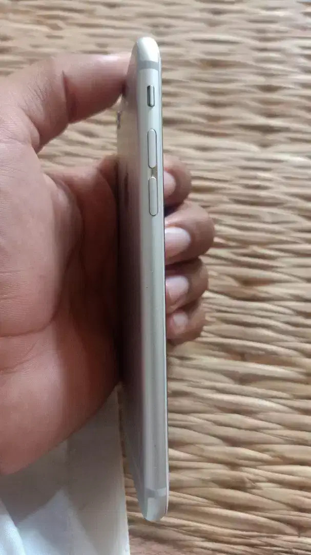 Selling APPLE Iphone in khanewal