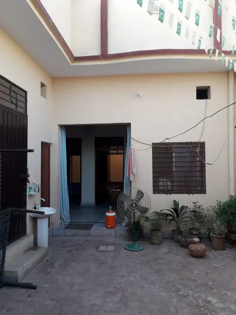 I want to sale my 5 Marlas house in key location