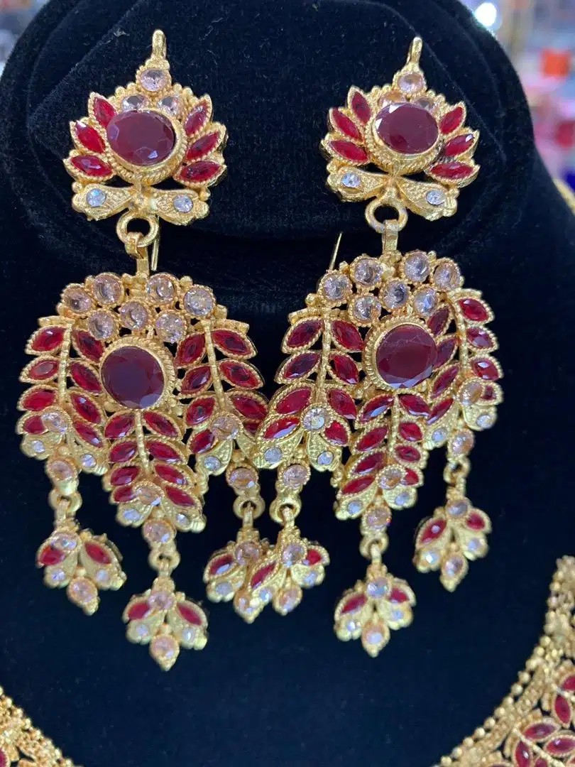 Bridal Nackless available for sale