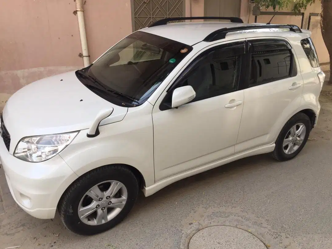 Toyota rush full option jeep available for sale