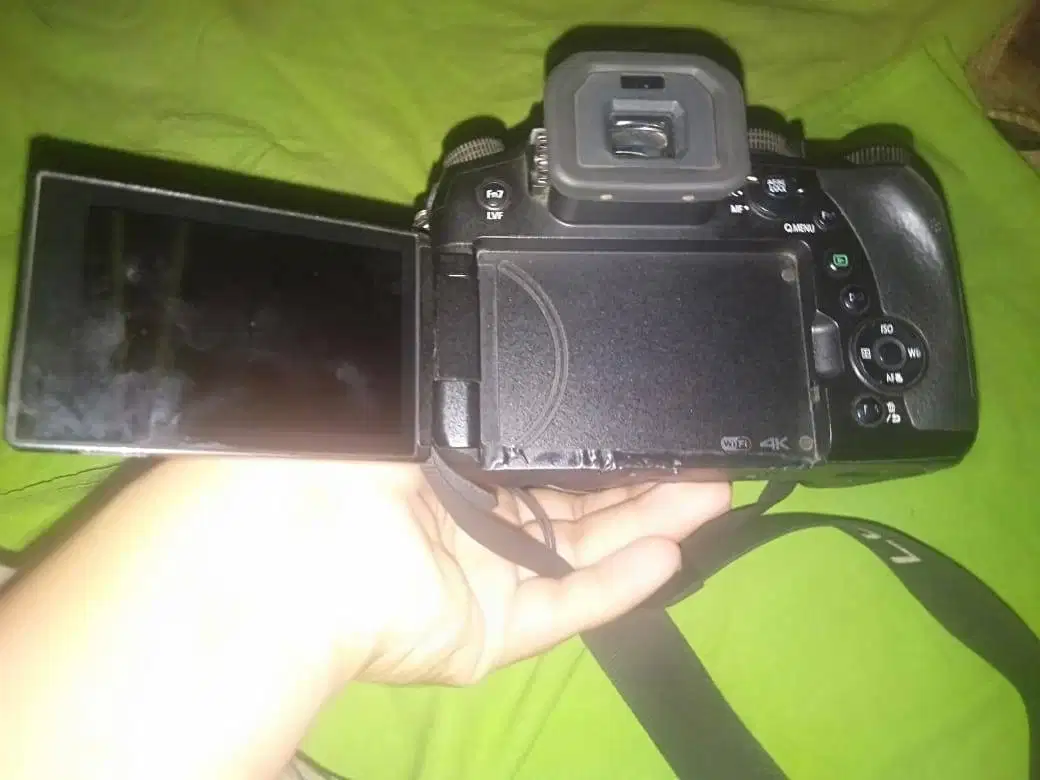 Panasonic Lumix FZ2500 (Video Camera)