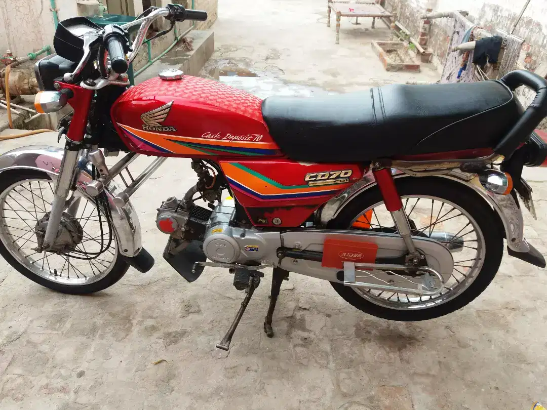 HONDA 2012.13 good condition