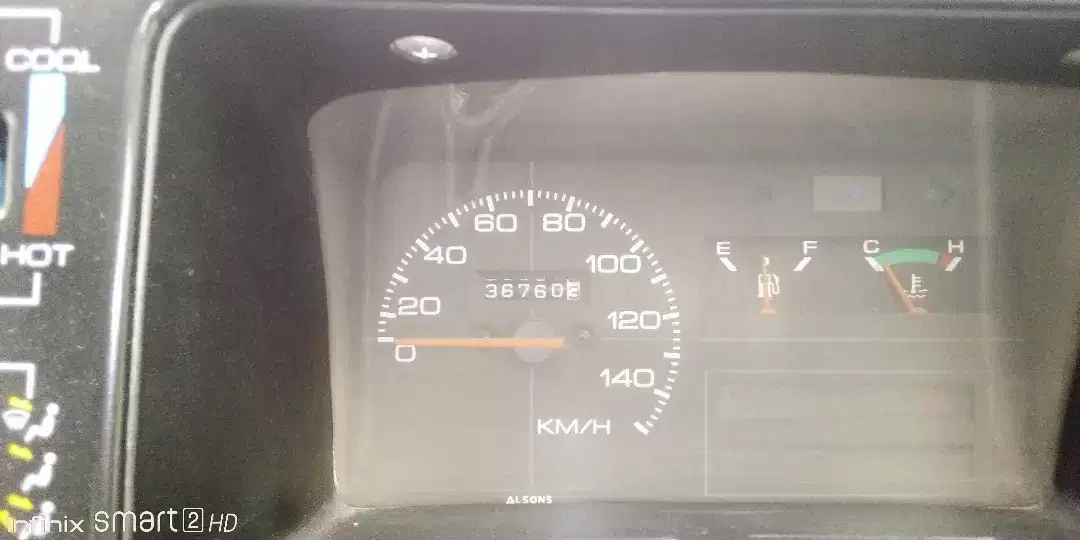 Suzuki mehran VXR 2017 single handed used in urban area to be sale.