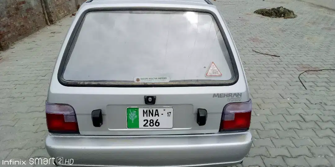 Suzuki mehran VXR 2017 single handed used in urban area to be sale.