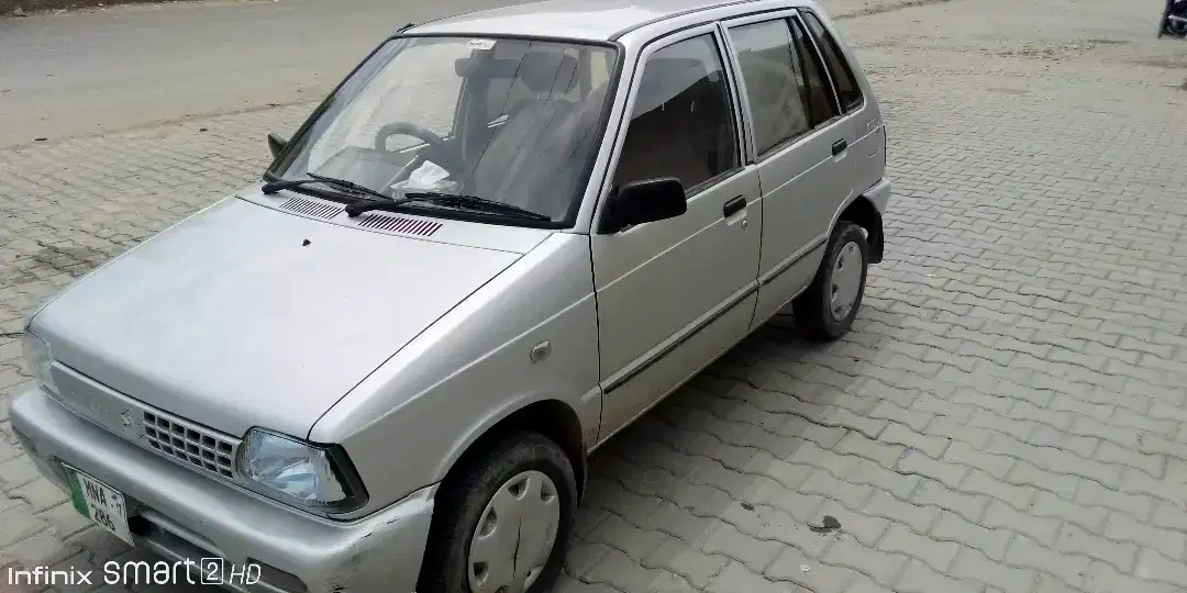 Suzuki mehran VXR 2017 single handed used in urban area to be sale.