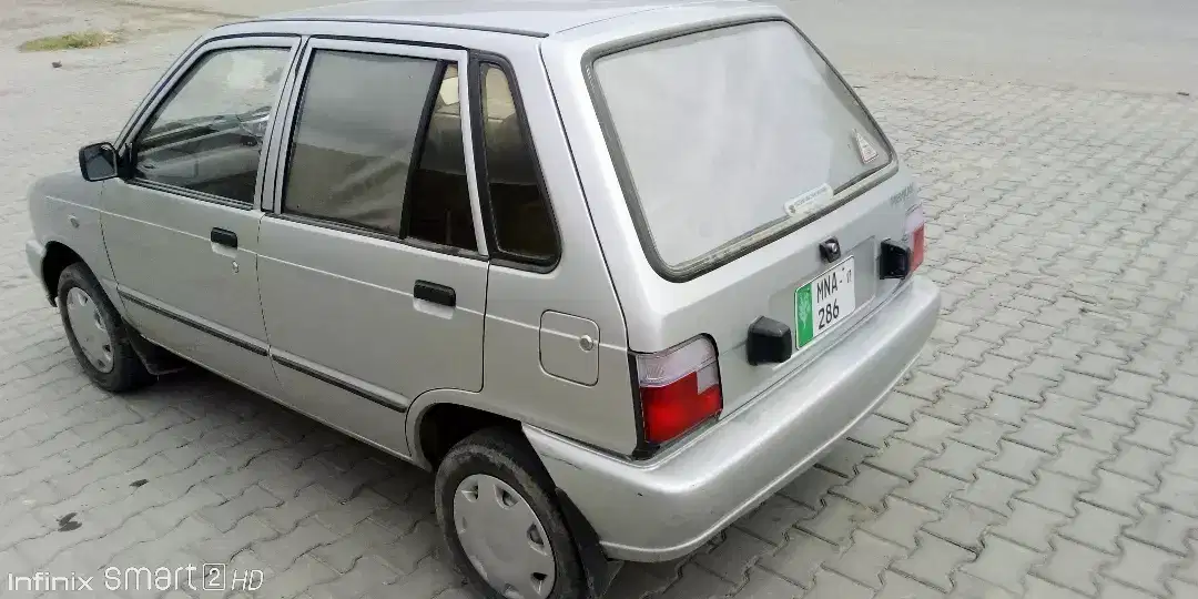 Suzuki mehran VXR 2017 single handed used in urban area to be sale.