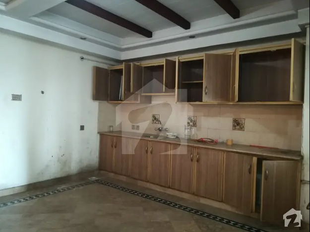 3 Rooms Family Flat Is Available For Rent