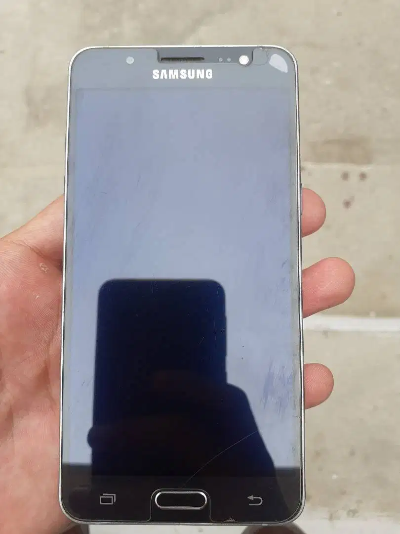 Samsung galaxy J5 (2016) for sale in khanewal