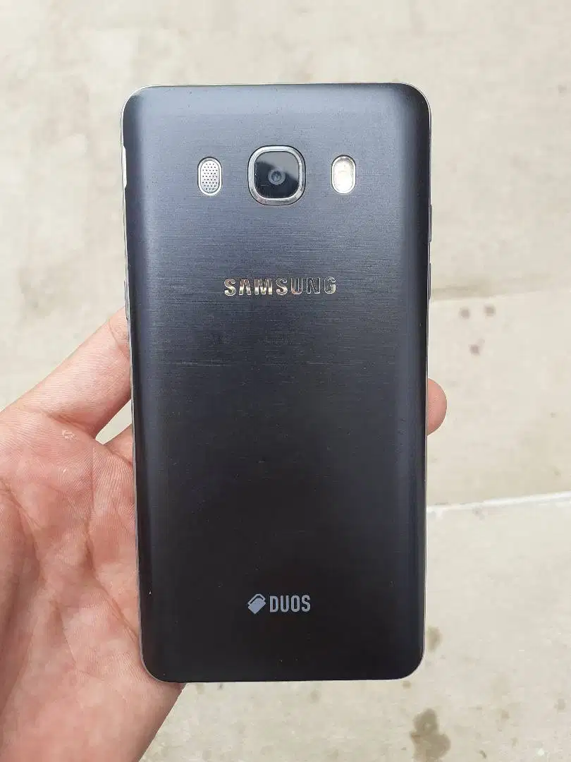 Samsung galaxy J5 (2016) for sale in khanewal