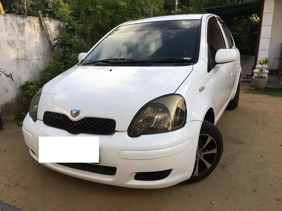 toyota vitz 2002 available on easy installments