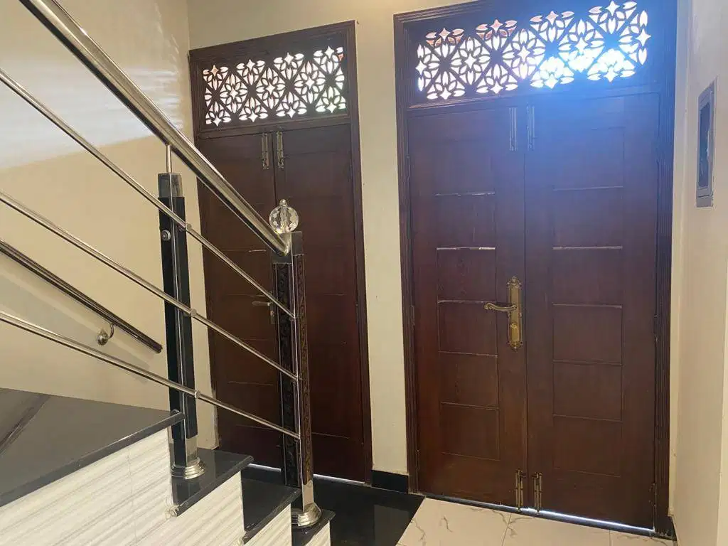 7 MARLA HOUSE FOR SALE IN NAWAB TOWN NEAR BEACONHOUSE SCHOOL