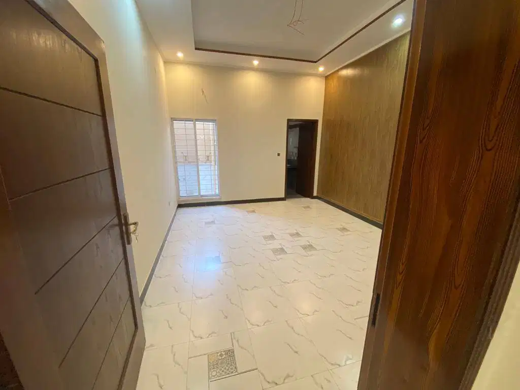 7 MARLA HOUSE FOR SALE IN NAWAB TOWN NEAR BEACONHOUSE SCHOOL