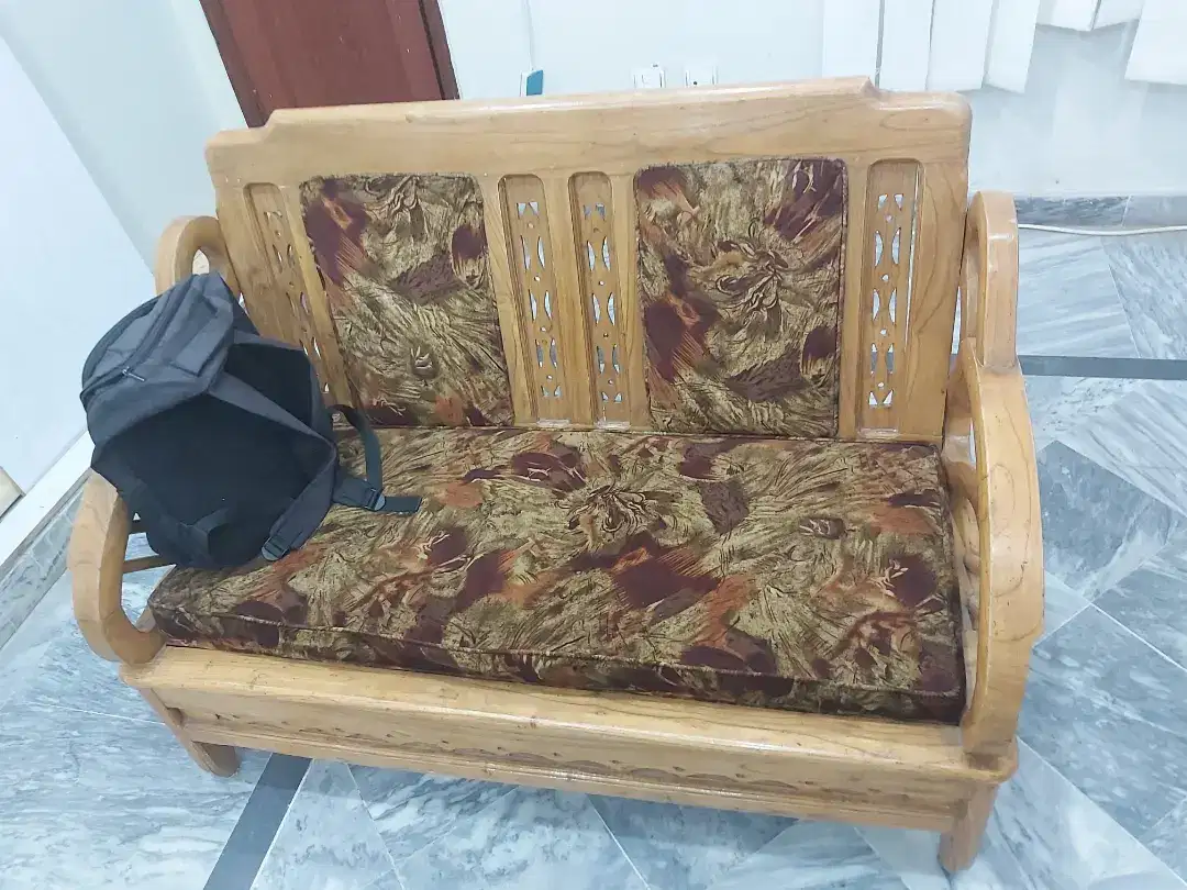4 seat Sofa set available for sale