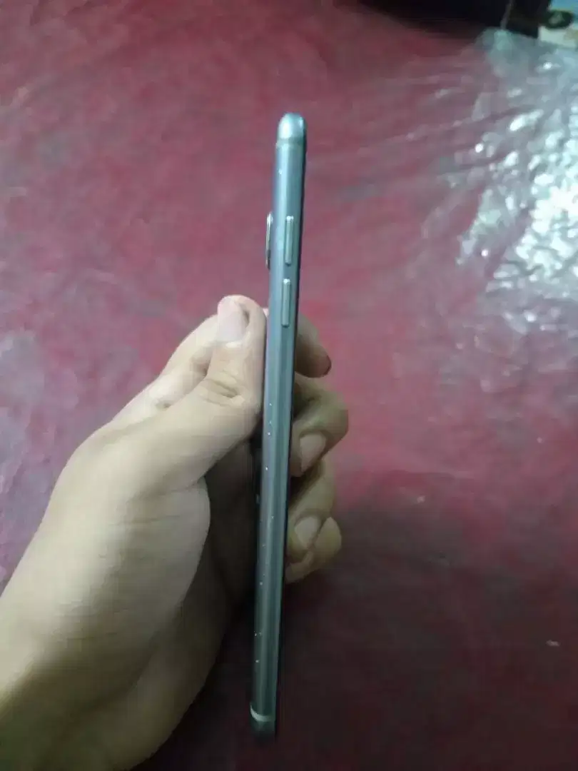 Samsumg galaxy c5 available for sale