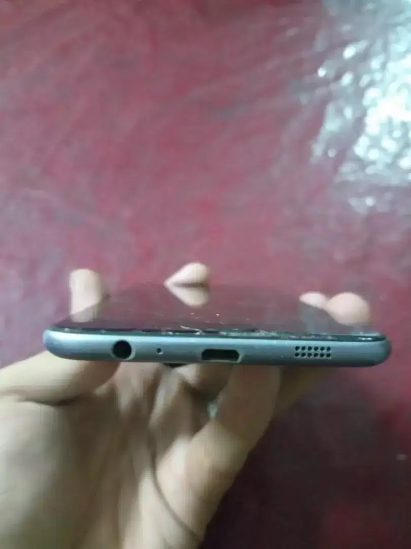 Samsumg galaxy c5 available for sale