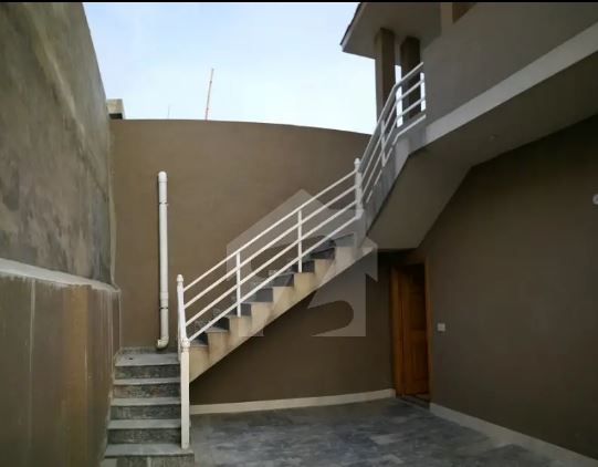 10 Marla Beautiful 2 House For Sale In Mehria Town