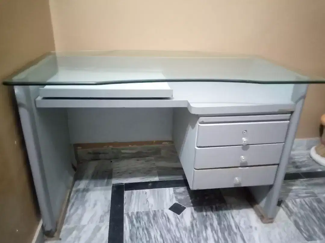 Computer table available for sale