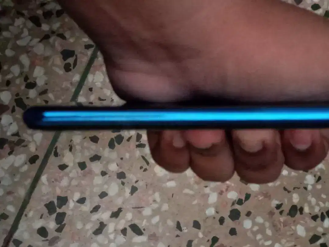 Samsung a7 read ad last 20 hai