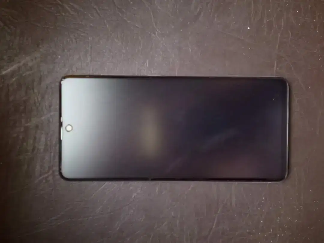 Samsung galaxy A51 available for sale in good condition