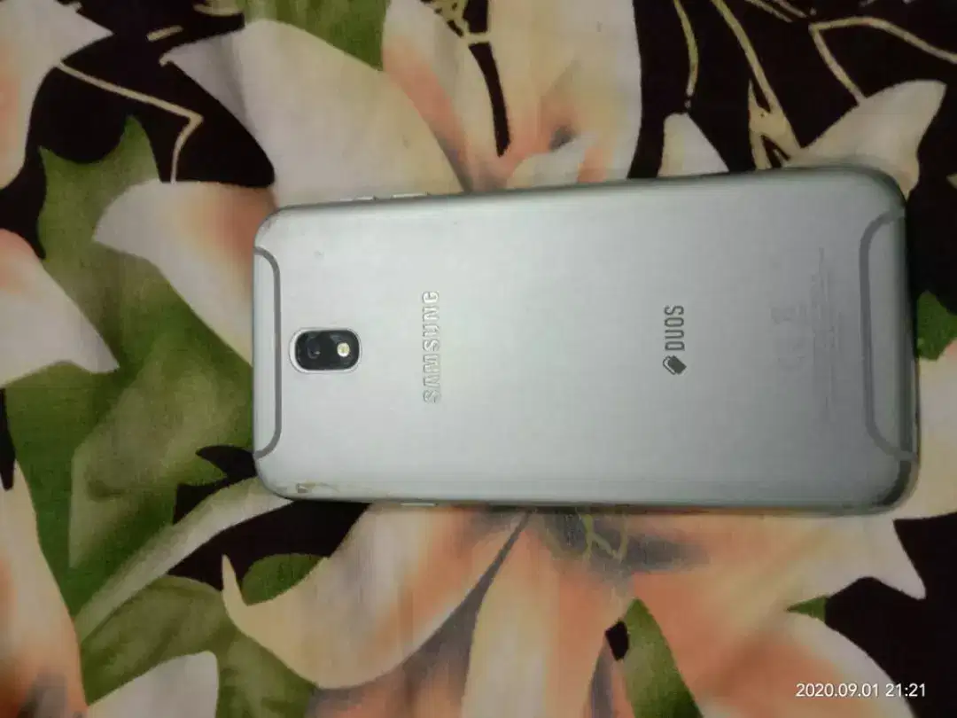 Samsung j7pro smartphone for sale in khanewal