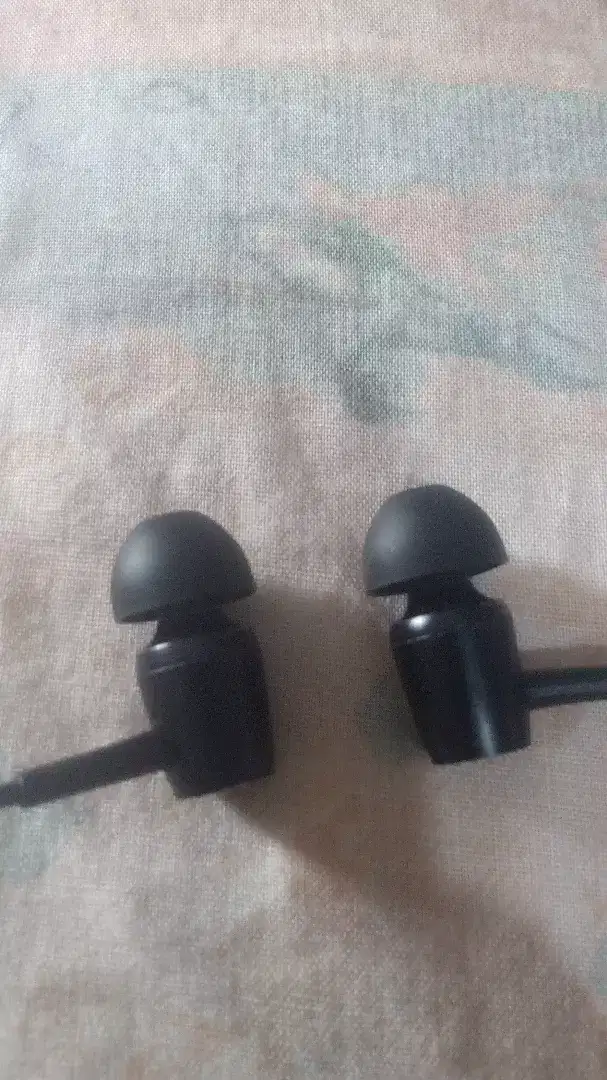 Qcy A1 Bluetooth & Loud Wireless Music Handfree