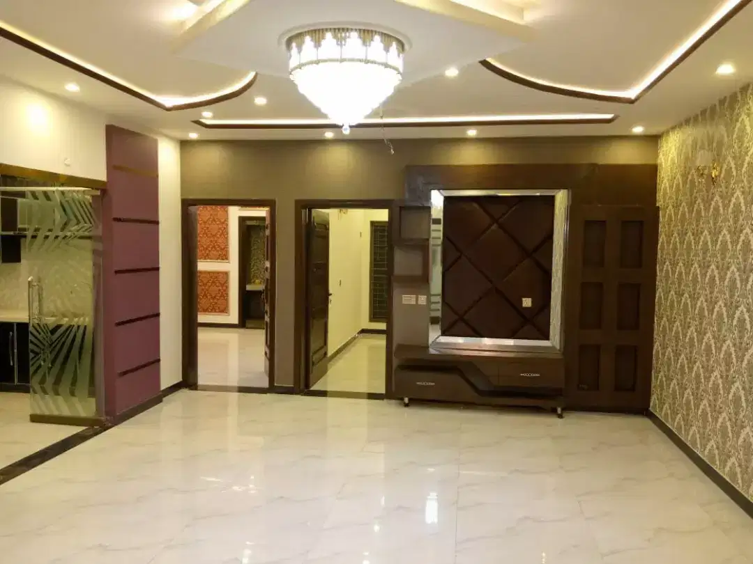 Gcp 10 marla brand new house for sale