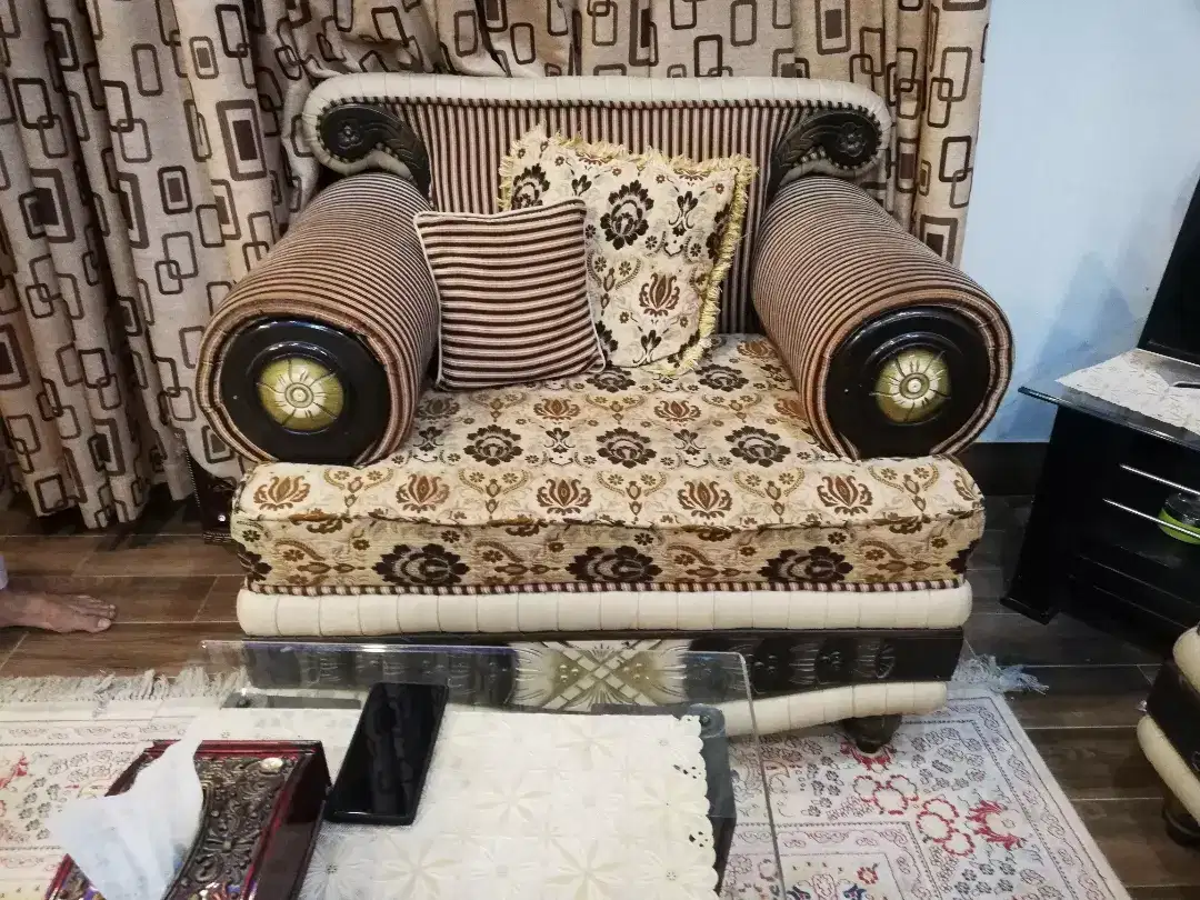 Sofa set completed sale