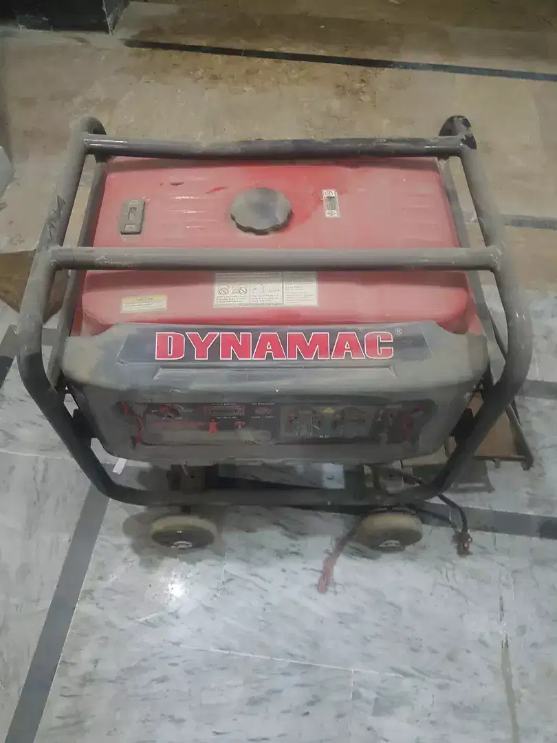 DYNAMAC 6.5 KW only 4 months used Generator for sale.