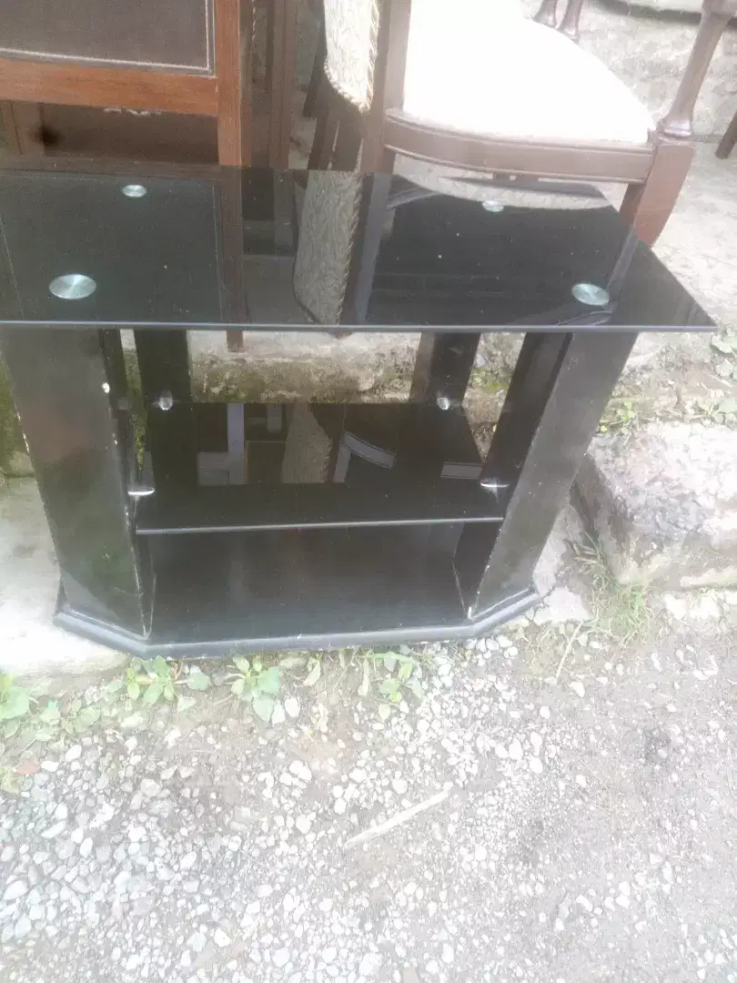 LCD table available for sale