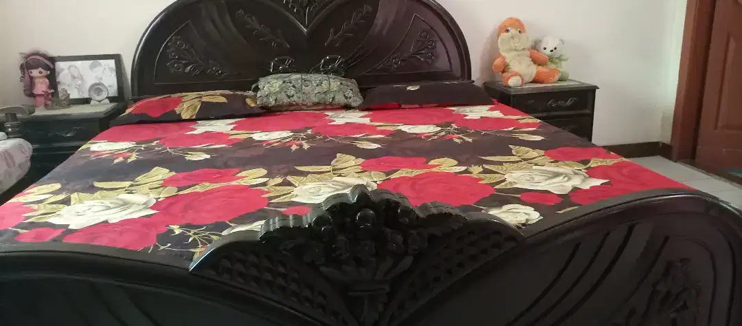 Bed , Dressing Chanute design for sale