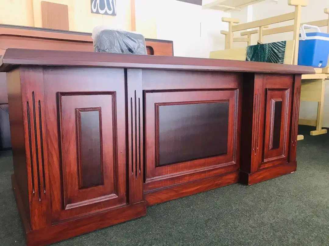 Executive Office Table available for sale in Multan