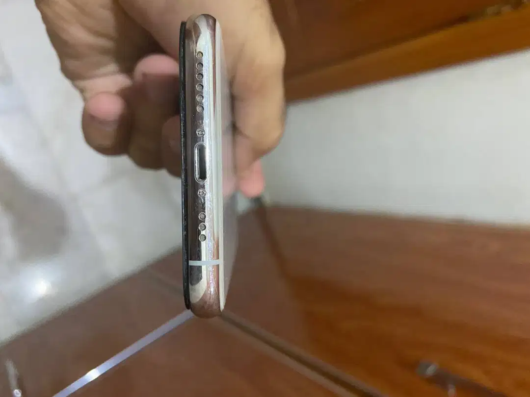 Apple Iphone 11 Pro 64 GB Dual Physical SIM (Silver White)