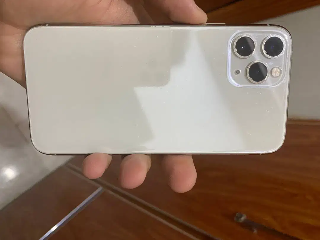 Apple Iphone 11 Pro 64 GB Dual Physical SIM (Silver White)