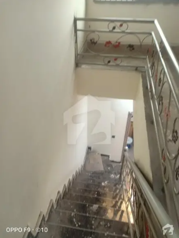 3 Marla Flat For Rent On Good Location