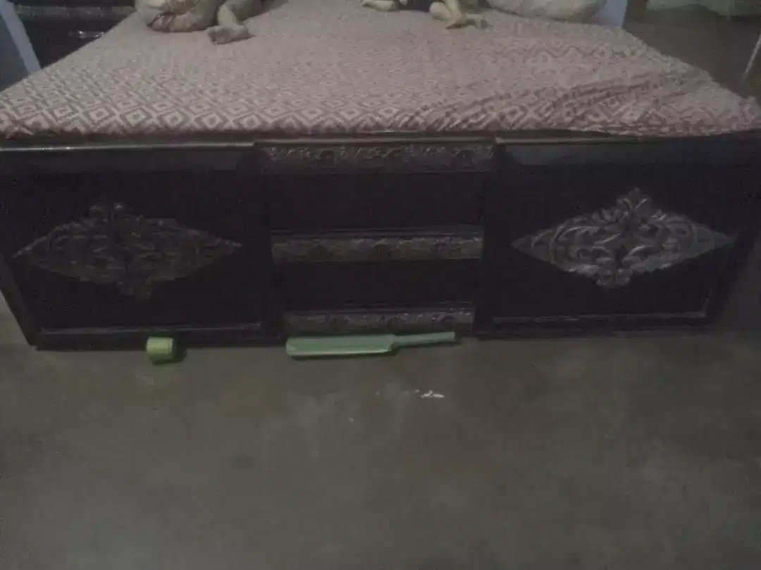 Bedroom Set Complete for sale