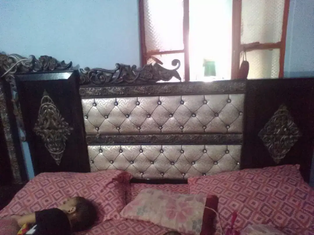 Bedroom Set Complete available for sale