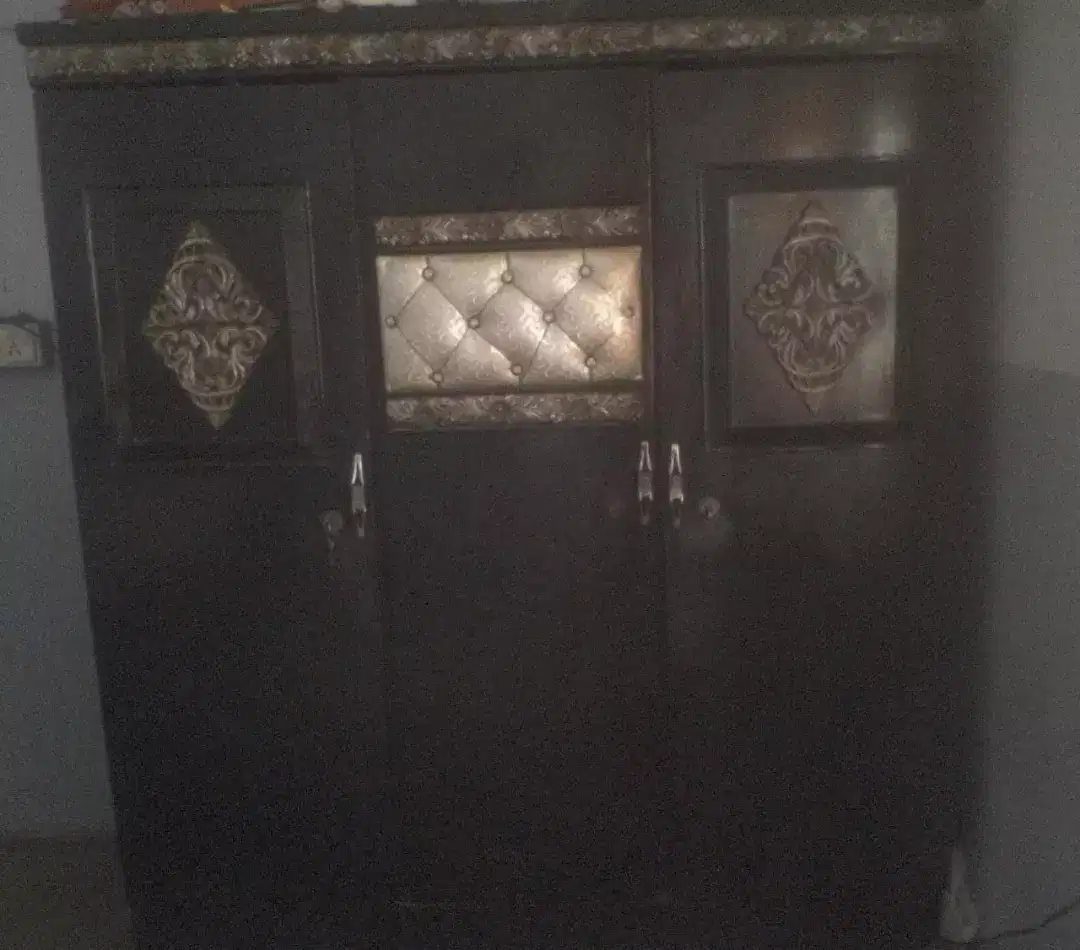 Bedroom Set Complete available for sale