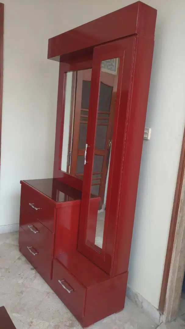 designing on bed B-670_45k