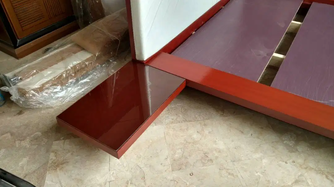 designing on bed B-670_45k