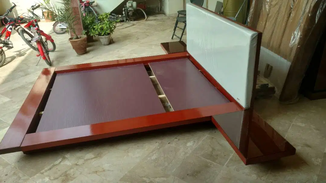 designing on bed B-670_45k