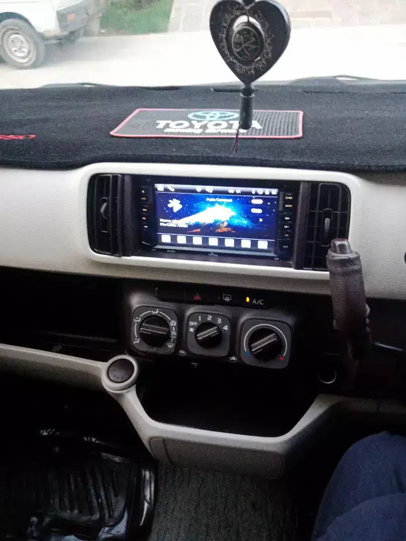 Toyota Passo 2011/14 xl Pakage For Sale Karachi