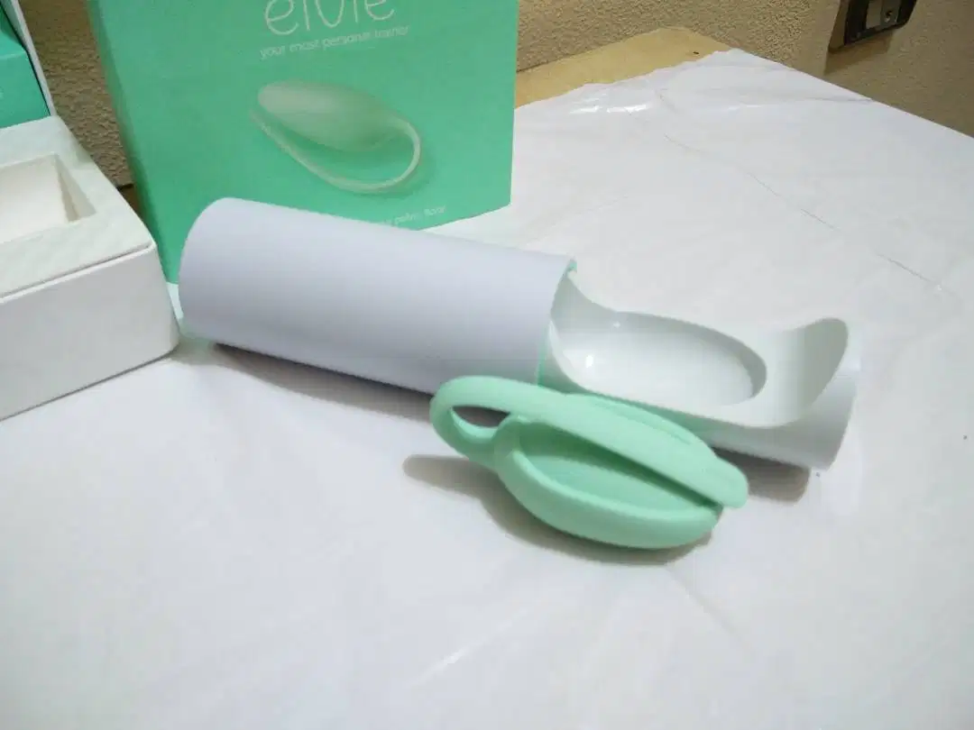 Elvie Pelvic Floor Trainer broght from abroad Like New