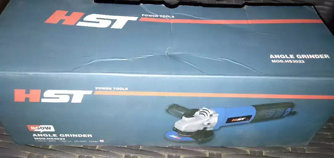 HST angle grinder model HS 3023 860watt 100mm 11000 rpm brand new