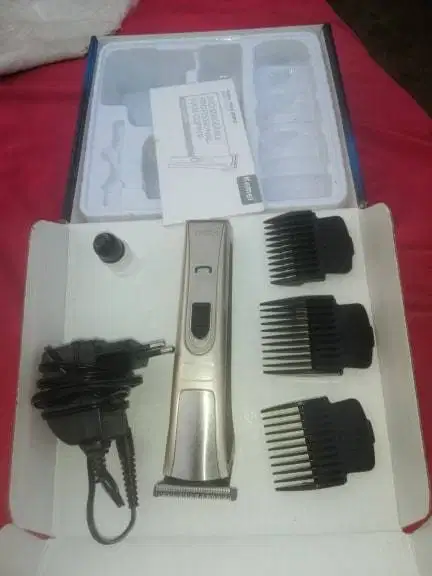 Kemei Trimmer original Hair And Beard Trimmer KM-5017 for sale